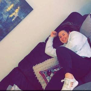 Meet your Posher, Bella